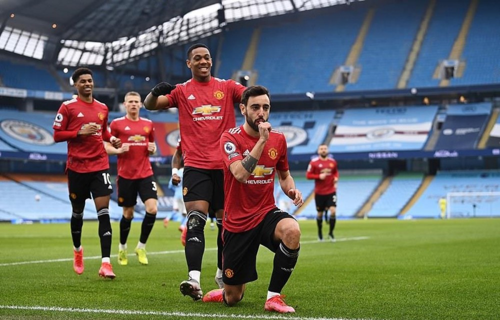 Manchester United đánh bại Man City ngay tại thánh địa Etihad