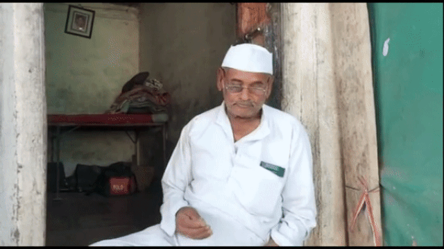 Cụ ông có sở thích kỳ lạ ăn hàng chục viên đất đá mỗi ngày Cụ ông có sở thích kỳ lạ ăn hàng chục viên đất đá mỗi ngày