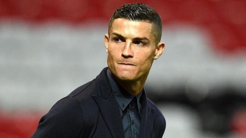 Man Utd có thể chiêu mộ Ronaldo với giá rẻ như cho; Man City hờ hững gia hạn hợp đồng, Barca trải thảm đỏ đón Aguero?