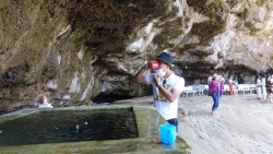 Thăm ngôi chùa độc đáo trong hang đá núi lửa nghìn năm ở đảo Lý Sơn