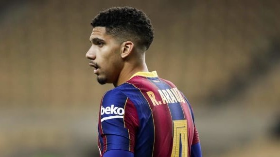 Chuyển nhượng cầu thủ: PSG giữ Mbappe bằng mọi cách; MU thêm nhân sự tuyến giữa; Barca sắp ký 5 năm với Araujo