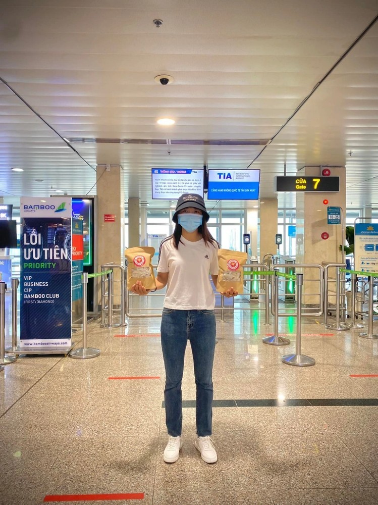 Nữ tiền đạo Huỳnh Nhu và HLV Mai Đức Chung tâm sự ngày 8/3 Nữ tiền đạo Huỳnh Nhu và HLV Mai Đức Chung tâm sự ngày 8/3