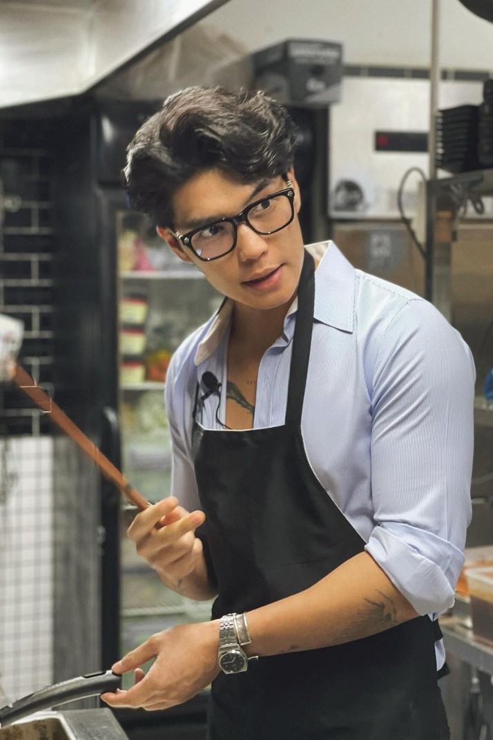 Ngoại hình cuốn hút của bạn trai Ngô Thanh Vân