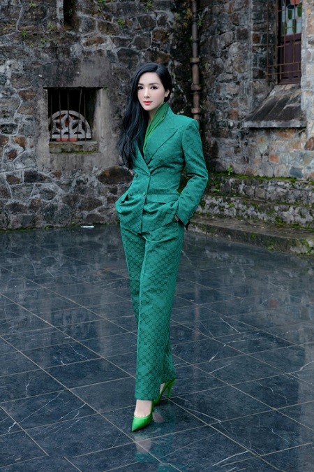 Thời trang đi du lịch trong nước của Hoa hậu Giáng My