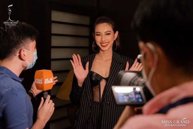 Tân Miss Grand International - Hoa hậu Thùy Tiên thân thiện tại Nam Mỹ Tân Miss Grand International - Hoa hậu Thùy Tiên thân thiện tại Nam Mỹ