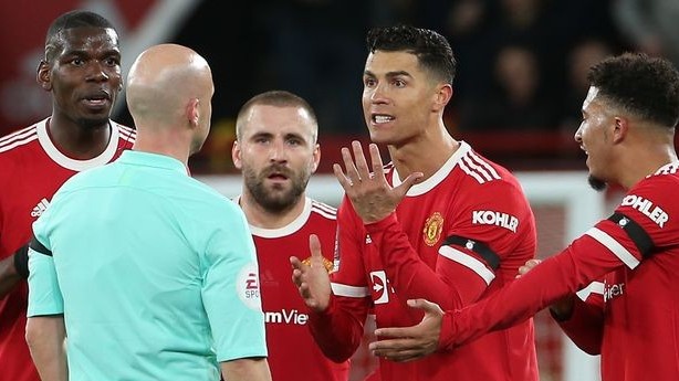 Man Utd sắp đón HLV Erik ten Hag; Paul Pogba khó trở lại Juventus?