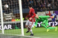 vuot real madrid mu la clb gia tri nhat the gioi