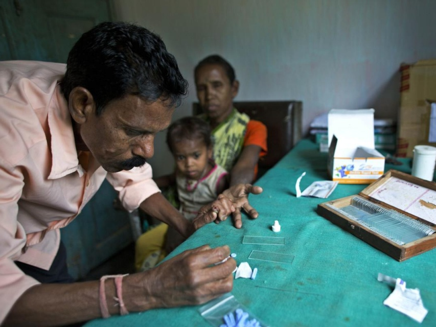 WHO: Cứ 2 phút lại có một đứa trẻ tử vong vì sốt rét