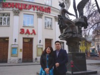 dai su italy va tinh yeu viet nam voi vung cach ly