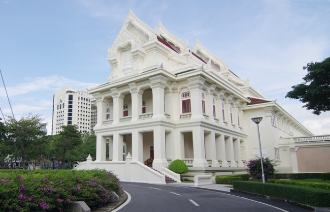 Giáo dục đại học của Thái Lan bị tụt hạng