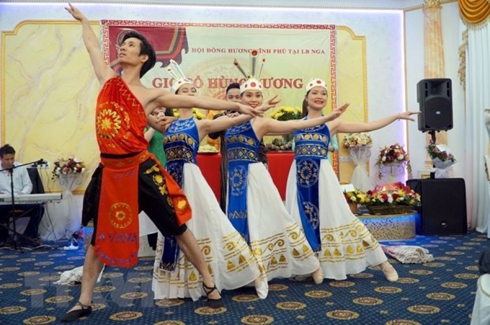 nguoi viet tai lien bang nga to chuc le gio to hung vuong