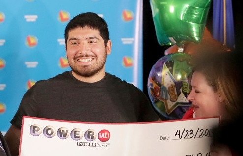 Chàng trai 24 tuổi trúng số độc đắc 768 triệu USD