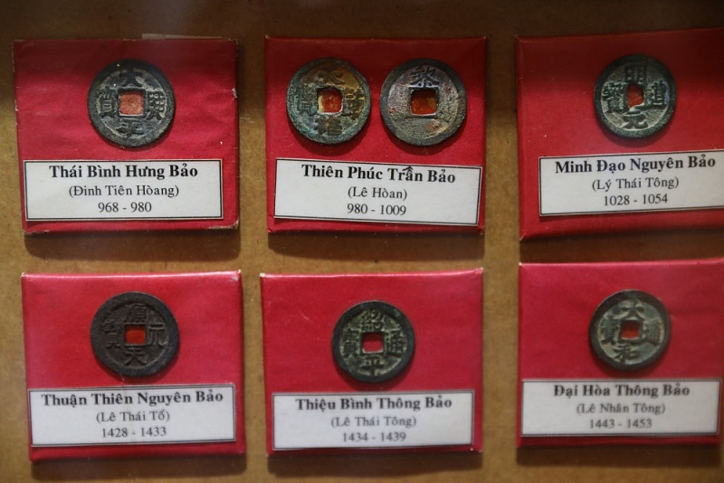 Người đàn ông Sài Gòn sở hữu những chum tiền cổ Việt được đào từ dưới lòng đất