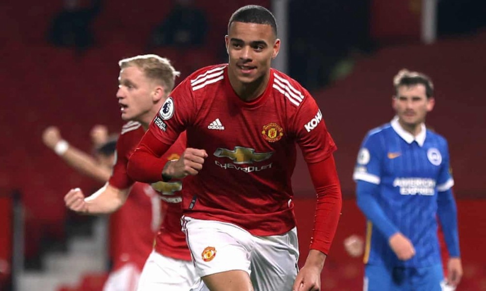 Toàn cảnh Man Utd 2-1 Brighton: Danny Welbeck nếm mùi "đặc sản" của Quỷ đỏ