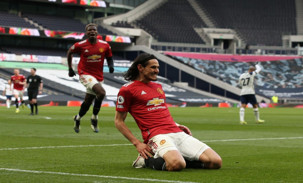 Solskjaer thuyết phục Cavani hãy ở lại Man Utd, Nếu Mbappe rời PSG, Ronadol sẽ đến
