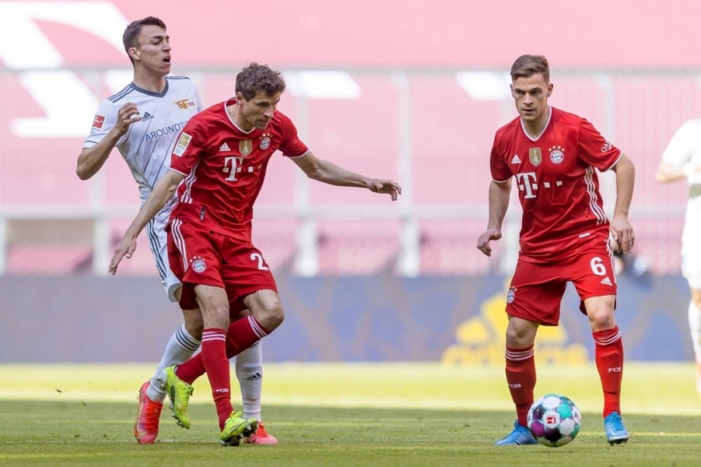 Top 10 đội bóng giá trị nhất thế giới: Buồn cho MU