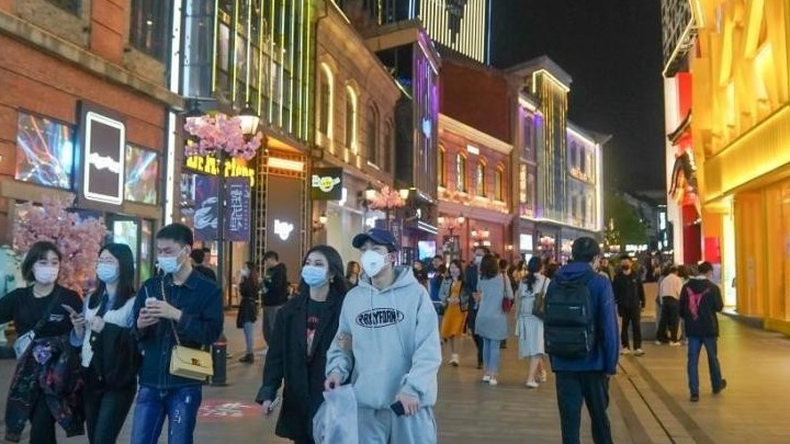 Khám phá cuộc sống vui chơi về đêm ở Vũ Hán một năm sau đại dịch Covid-19