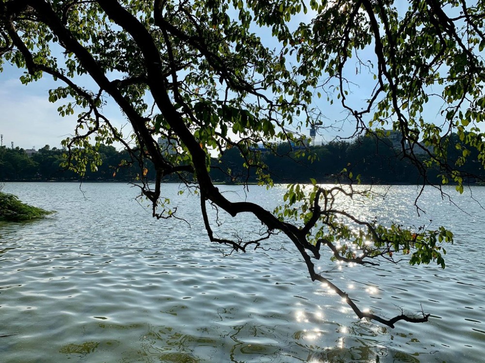 Dự báo thời tiết dịp 30/4 và 1/5, cả nước ban ngày trời nắng, có nơi xuất hiện nắng nóng. (Nguồn: TTXVN) Dự báo thời tiết dịp 30/4 và 1/5, cả nước ban ngày trời nắng, có nơi xuất hiện nắng nóng. (Nguồn: TTXVN)