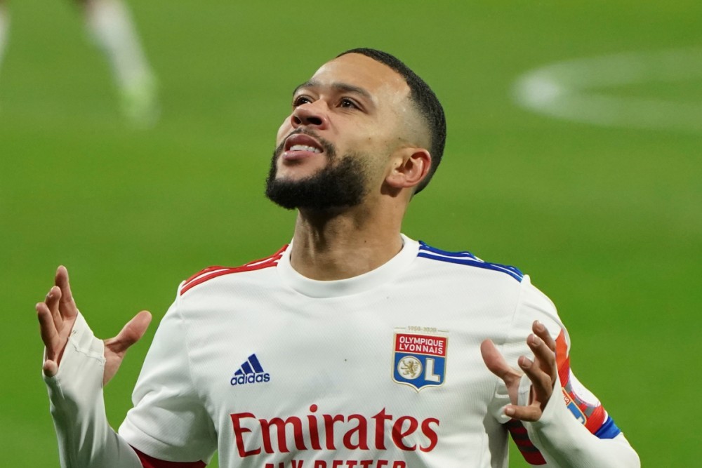 Chuyển nhượng cầu thủ: Jesse Lingard muốn rời Man Utd và cố gắng gia nhập West Ham; Juventus giành Depay với Barca