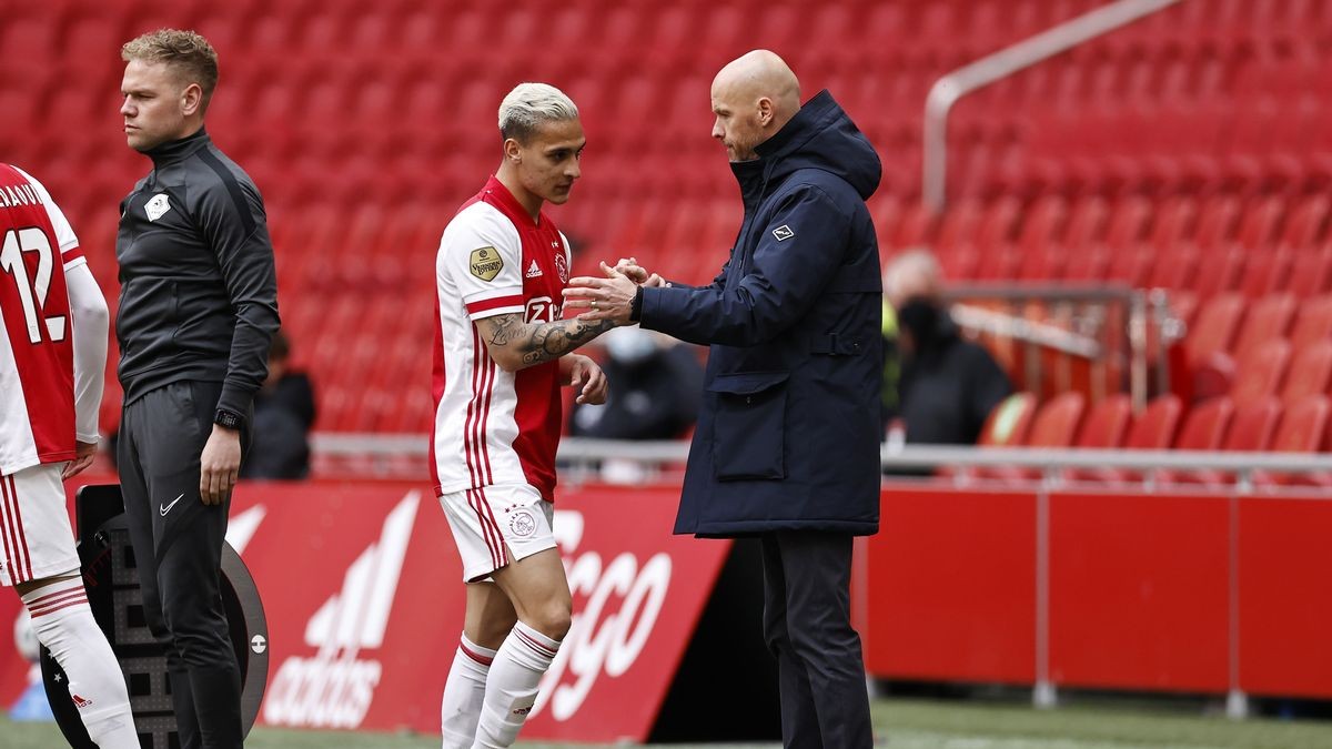 Man Utd ký mới Bruno Fernandes, quyết tâm mua Bellingham và HLV Ten Hag chú ý Antony