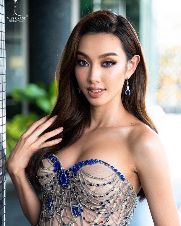 Ngắm Thùy Tiên qua nhiều phong cách trang điểm Ngắm Thùy Tiên qua nhiều phong cách trang điểm