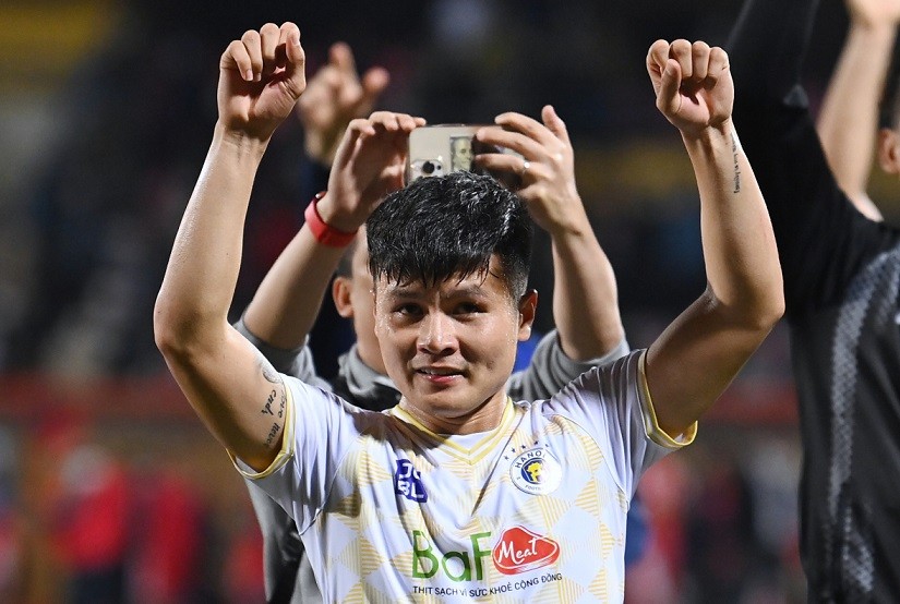 Những hình ảnh Quang Hải chia tay CLB Hà Nội và tri ân khán giả