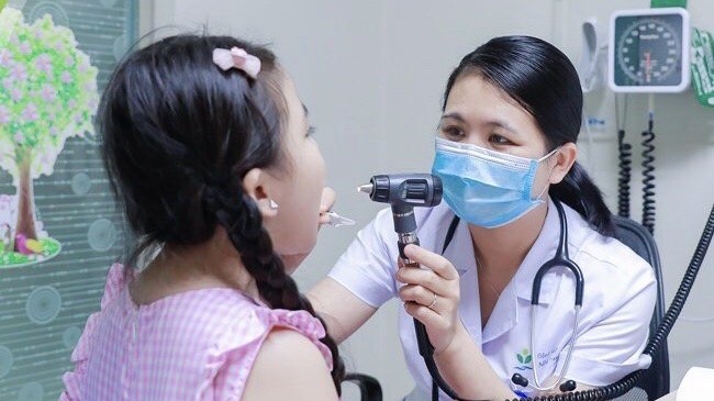 Covid-19 tối 11/4: Thêm 23.184 ca mắc tại 61 tỉnh, thành; số ca tử vong giảm sâu