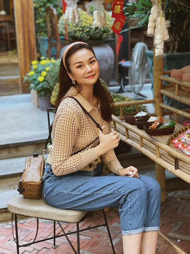 Đời thường siêu mẫu Thanh Hằng trẻ như sinh viên