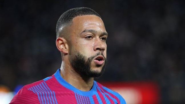 Cập nhật chuyển nhượng cầu thủ: Barca bắt đầu đàm phán Lewandowski; Man Utd quan tâm Danjuma; Newcastle liên hệ Memphis