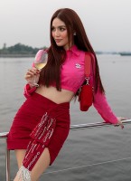 Lan Khuê cùng dàn mỹ nhân Việt khoe sắc tại sự kiện thời trang