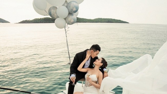 Ngắm loạt ảnh cưới ngọt ngào chụp ngẫu nhiên của Phương Trinh Jolie