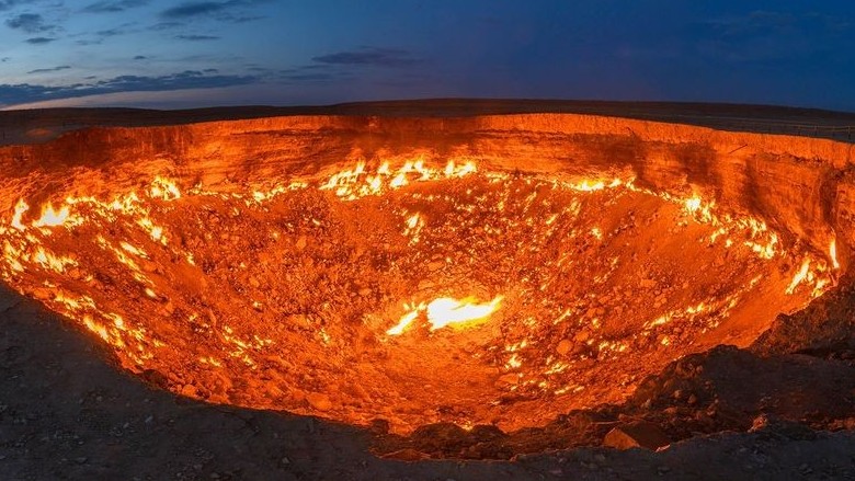 Ngọn lửa bốc cháy suốt 50 năm ở 'Cổng địa ngục' do con người tạo ra