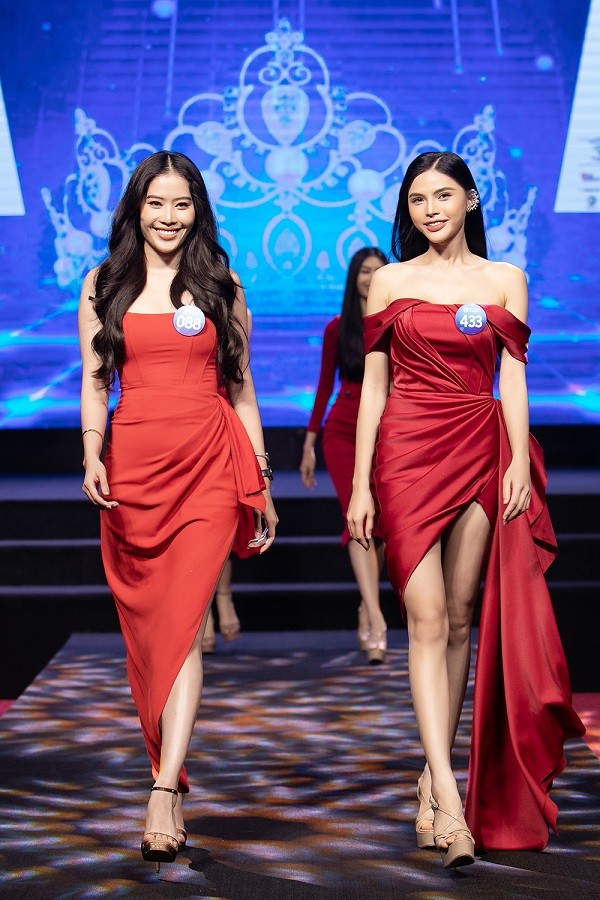 Miss World Vietnam 2022 : Dàn Hoa hậu Việt và Á hậu khoe sắc với váy dạ hội