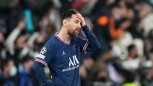 Chuyển nhượng cầu thủ: Lewandowski khó đến Barca; MU cần mua về cầu thủ phù hợp; Messi ở lại PSG