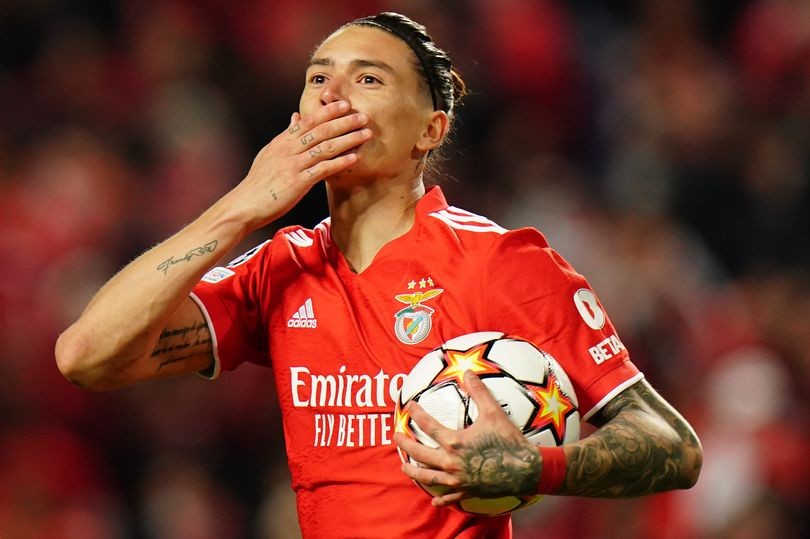 Chuyển nhượng cầu thủ Man Utd: HLV Erik ten Hag giữ chân Rashford; Cavani tìm người thay thế;