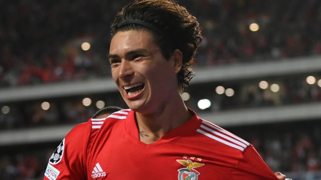 Chuyển nhượng cầu thủ: Man Utd cải thiện hàng phòng thủ; Matic thông báo ra đi; nhiều đội bóng lớn 'nhòm ngó' Nunez