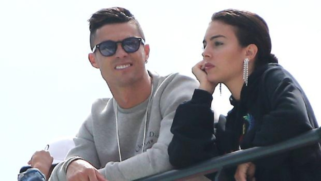Làng thể thao thế giới chia buồn nỗi đau mất con của Cristiano Ronaldo