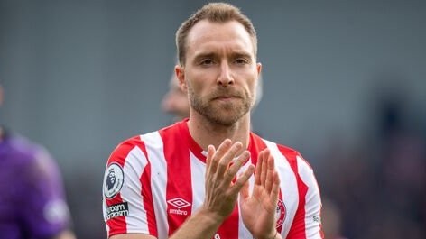 Chuyển nhượng cầu thủ Man Utd: Bài toán giữ Ronaldo; HLV Ten Hag mời Eriksen và Pau Torres về sân Old Trafford