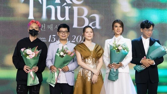 Lý Nhã Kỳ bật mí chuyện hậu trường phim Kẻ thứ ba, Kim Tuyến bất ngờ về 'tinh thần thép' của đàn chị