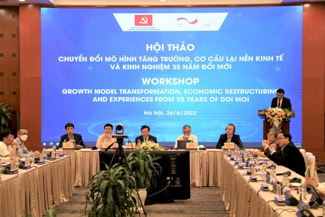 Đổi mới mô hình tăng trưởng đáp ứng yêu cầu phát triển bền vững và sáng tạo Đổi mới mô hình tăng trưởng đáp ứng yêu cầu phát triển bền vững và sáng tạo