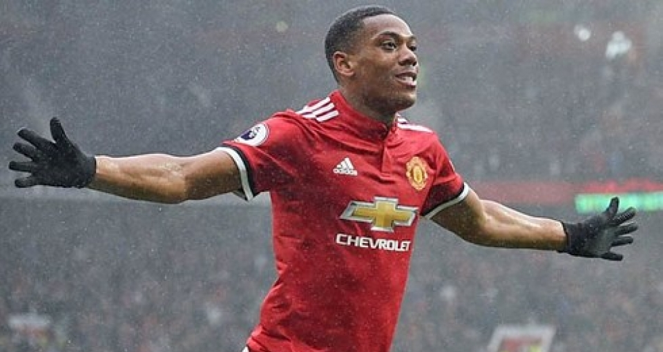 Không được dự World Cup, Anthony Martial được khuyên ở lại MU