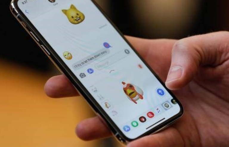 Rò rỉ hình ảnh Apple đang sản xuất mẫu iPhone X màn hình to?
