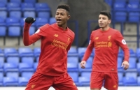 xe bus cua barcelona bo roi messi sau tran thua liverpool