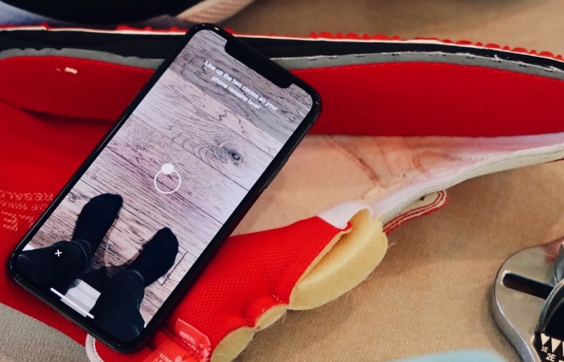 Chọn đúng cỡ giày nhờ... ứng dụng thực tế ảo tăng cường