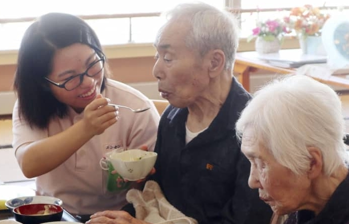 Nhật Bản nới lỏng thị thực cho các điều dưỡng viên nước ngoài