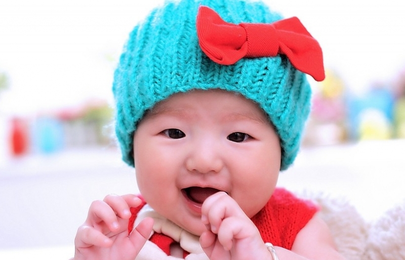 Ca sinh 6 cực hiếm "mẹ tròn, con vuông" ở Ba Lan