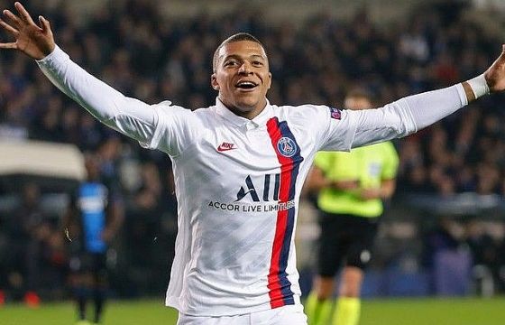 Đề nghị tăng lương cực khủng, PSG quyết giữ chân Mbappe