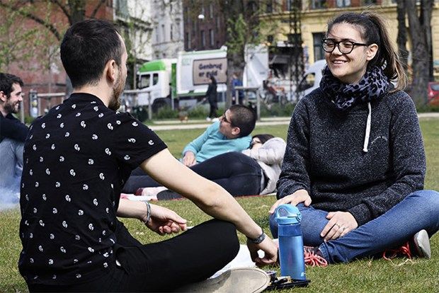 dich covid 19 nhung buc anh danh lua thi giac ve thuc hien gian cach xa hoi