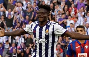 Manchester United lên kế hoạch chiêu mộ 'viên ngọc' của Ronaldo