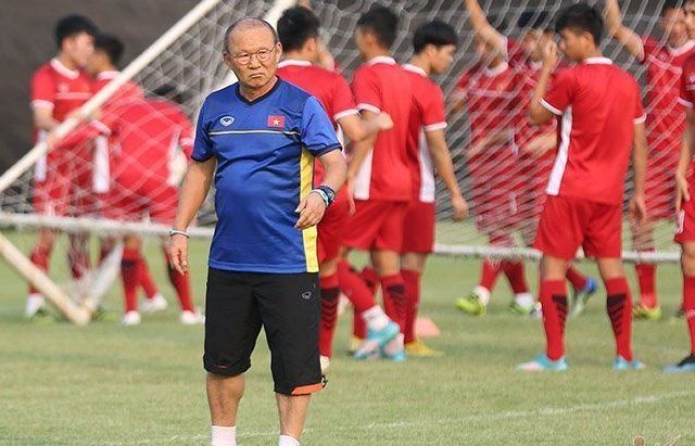 Đội tuyển Việt Nam lùi ngày tập trung sang tháng 9